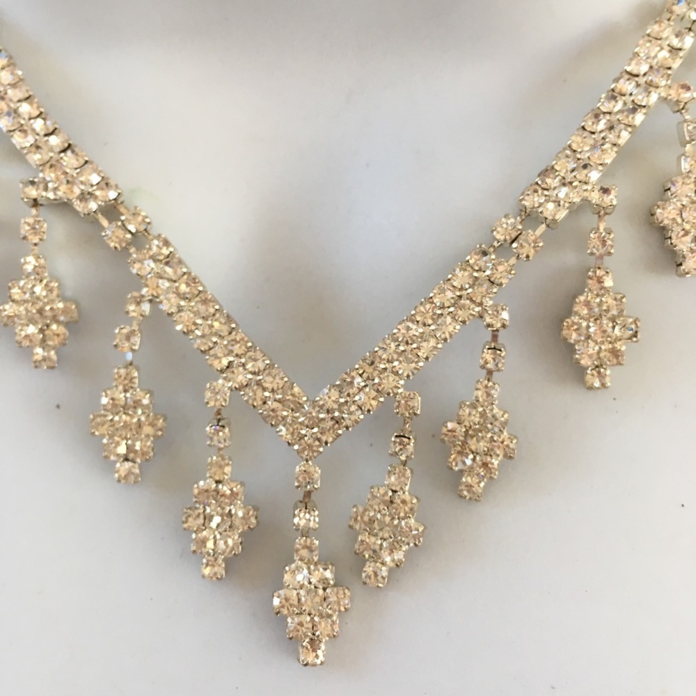 Rhinestone Choker Necklace - Picture 6 of 7